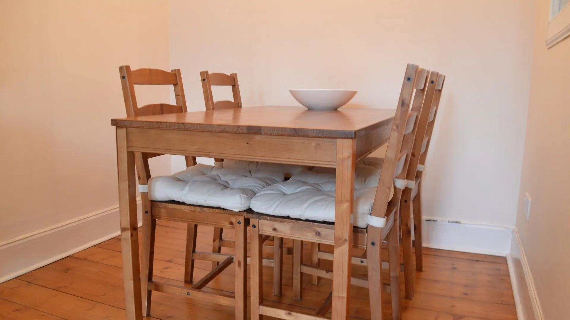 1 Bedroom Flat In Edinburgh 0*,